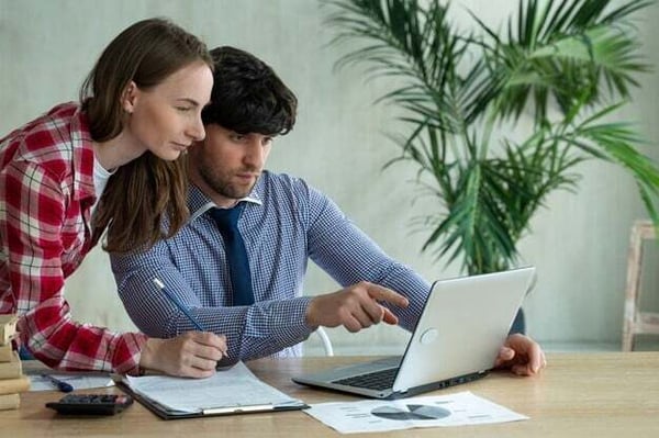 VLV-Work-as-a-couple-and-achieve-the-dreams-of-both-Couple-working-together