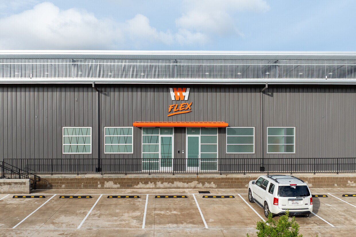 Conroe Flex 1