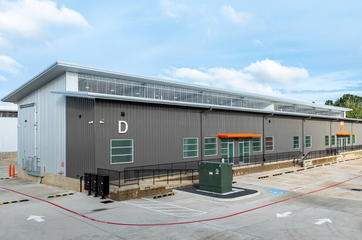 WorkHub Flex Conroe I-45