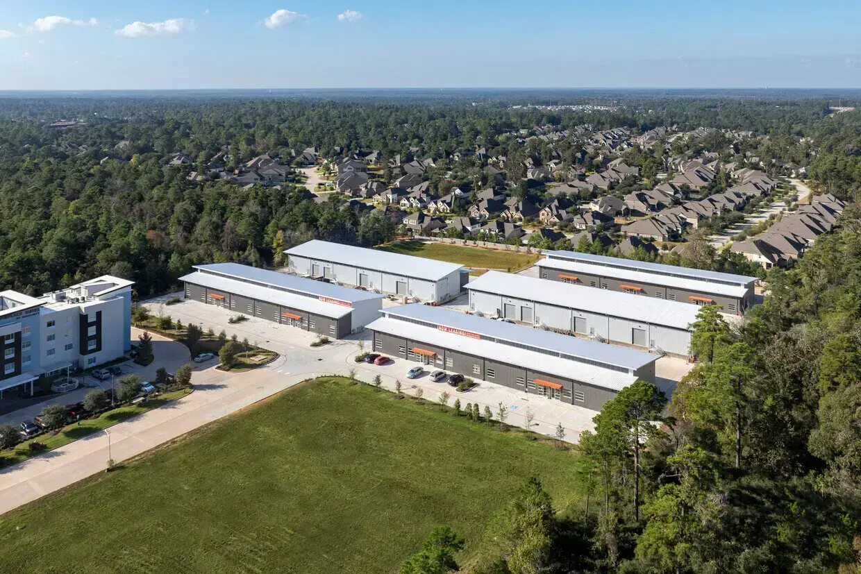 WorkHub Conroe I-45